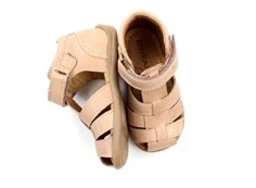 En Fant sandal taffy